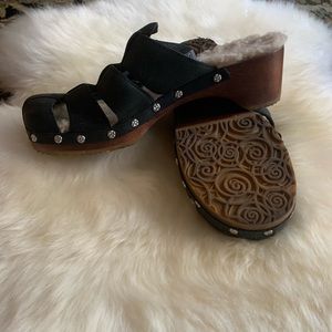 UGG Clog Slippers W. Leather & Shearling